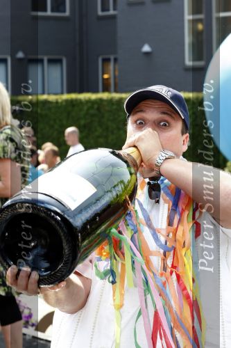 Hilversum 30 juni 2009
Feestje bij de Tros ivm record aantal leden van ruim 450.000. Frans Bauer
Peter Smuldrs bv