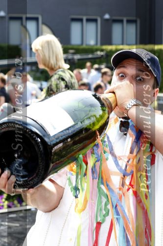 Hilversum 30 juni 2009
Feestje bij de Tros ivm record aantal leden van ruim 450.000. Frans Bauer
Peter Smuldrs bv
