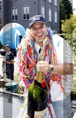 Hilversum 30 juni 2009
Feestje bij de Tros ivm record aantal leden van ruim 450.000. Frans Bauer
Peter Smuldrs bv