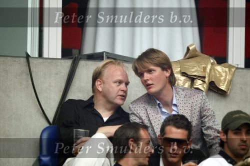 Amsterdam 13 juni 2009
De Toppers in concert in de arena met Rene Froger Gordon en Jeroen v d Boom. Frits Huffnagel met partner
Peter Smulders bv