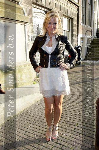 Amsterdam 2 juni 2009
Presentatie van de nieuwe samsung lady phone in de duif. Gigi Ravelli
Peter Smulders bv