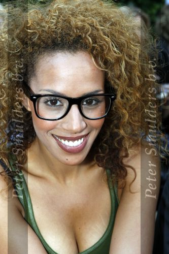 Amsterdam 16 juni 2009
Modeshow La Dress by Simone v Trojen. Glennis Grace
Peter Smulders bv