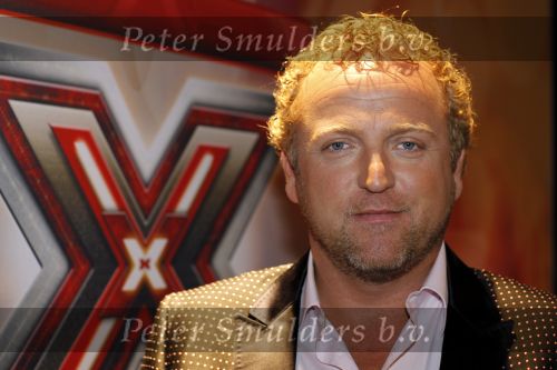 Amsterdam 2 februari 2010
Perspresentatie X factor in hotel arena . Aanwezig waren Wendy v Dijk zwanger Martijn Krabbe Gorodon Eric v Tijn Angela Groothuizen en Stacey Rookhuizen.
Peter Smulders bv