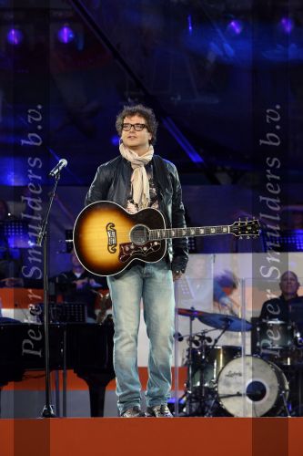 Eindhoven, 14 Juni 2009 3e Concert van Guus Meeuwis in het PSV stadion
Uitgenodigd door Autolichtstad BV
Als gast artiest Marco Borsato en de groep Jewelste
Foto Peter Smulders BV
