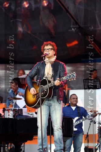 Eindhoven, 14 Juni 2009 3e Concert van Guus Meeuwis in het PSV stadion
Uitgenodigd door Autolichtstad BV
Als gast artiest Marco Borsato en de groep Jewelste
Foto Peter Smulders BV