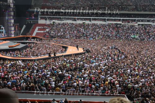 Eindhoven, 14 Juni 2009 3e Concert van Guus Meeuwis in het PSV stadion
Uitgenodigd door Autolichtstad BV
Met een gastoptreden van Marco Borsato
Foto Peter Smulders BV