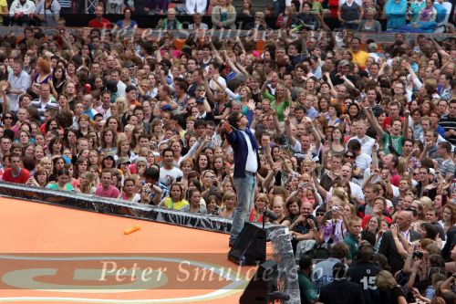 Eindhoven, 14 Juni 2009 3e Concert van Guus Meeuwis in het PSV stadion
Uitgenodigd door Autolichtstad BV
Met een gastoptreden van Marco Borsato
Foto Peter Smulders BV