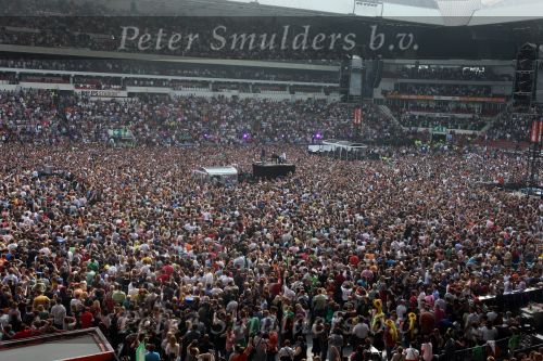Eindhoven, 14 Juni 2009 3e Concert van Guus Meeuwis in het PSV stadion
Uitgenodigd door Autolichtstad BV
Met een gastoptreden van Marco Borsato
Foto Peter Smulders BV