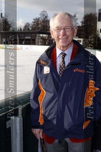 Amsterdam 28 januari 2010
Presentatie glossy GOUD bij de jaap edenbaan. Henk gemser
Peter Smulders bv