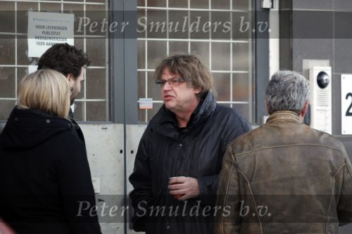 Amsterdam 12 januari 2010
Henk Westbroek drinkt kopje koffie en rookt sigaret op straat.
Peter Smulders bv