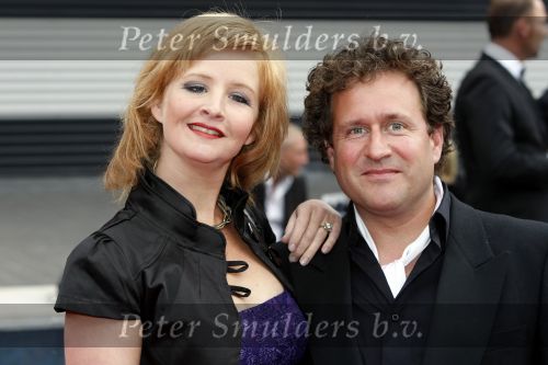 Hilversum 8 juni 2009
Uitreiking musical awards in studio 22. Hilke Bierman met man
Peter Smulders bv