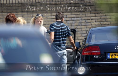 Volendam 2 juli 2009
Jan Smit met audi a8 op stap in Volendam.
Peter Smulders bv