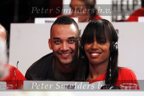 Hilversum 21 januari 2010
Rtl SBS en de NOS hebben samen een tv programma en aktie in elkaar gedraaid om zoveel mogelijk geld op te halen voor giro 55 ten bate van Haiti. Jasmine Sendar met vriend
Peter Smulders bv