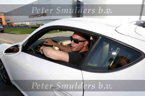 Heteren 29 juni 2009
Opening winkel bij porsche centrum Geldrland met div bn ers waaronder
Koert Jan de Bruijn Anouk Smulders Tom Sebastian  en Jeroen v Koningsbrugge.
Eigenaar van Porsche centrum is Mark Wegh.
Peter Smulders bv