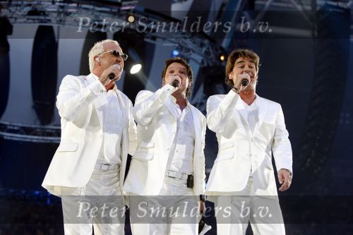 Amsterdam 13 juni 2009
De Toppers in concert in de arena met Rene Froger Gordon en Jeroen v d Boom.
Peter Smulders bv