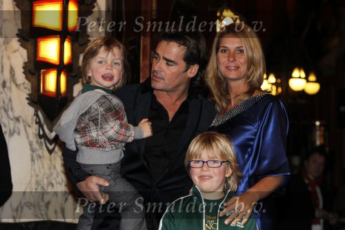 Amsterdam 30 januari 2010
Premiere de prinses en de kikker in Tuschinski. Jeroen v d Boom met vrouw en kinderen
Peter Smulders bv