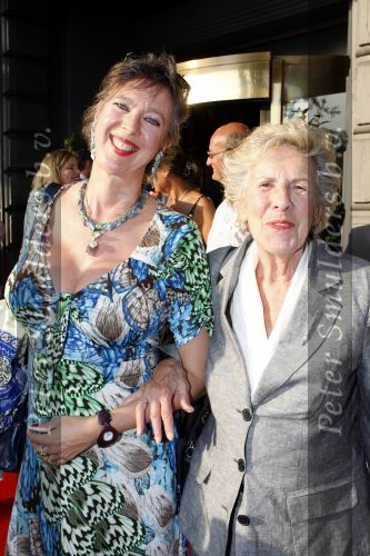 Amsterdam 6 augustus 2009
Premiere circus Stiletto in Carre. Jetty Pearl met dochter
Peter Smulders bv