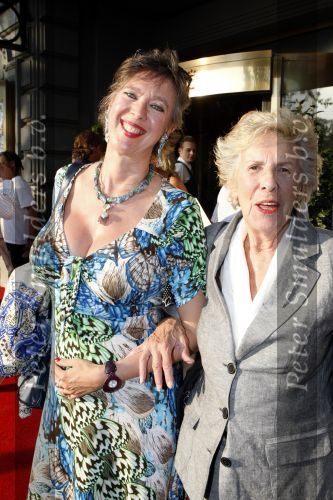 Amsterdam 6 augustus 2009
Premiere circus Stiletto in Carre. Jetty Pearl met dochter
Peter Smulders bv