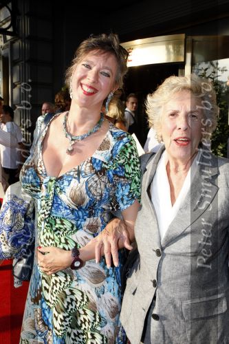 Amsterdam 6 augustus 2009
Premiere circus Stiletto in Carre. Jetty Pearl met dochter
Peter Smulders bv