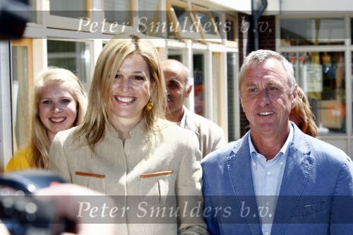 Den Haag 2 juni 2009
Prinses Maxima en Johan Cruijff openen cruijff voetbalveld in Den Haag.
Peter Smulders bv