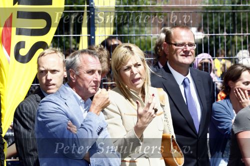 Den Haag 2 juni 2009
Prinses Maxima en Johan Cruijff openen cruijff voetbalveld in Den Haag.
Peter Smulders bv