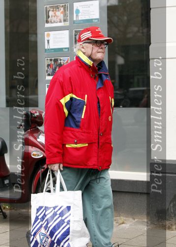 Amsterdam 13 februari 2010
John v d Rest doet boodschappen.
Peter Smulders bv