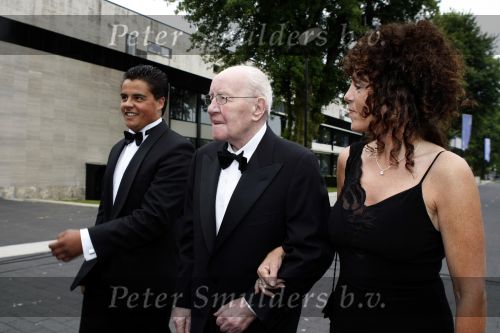 Hilversum 8 juni 2009
Uitreiking musical awards in studio 22. Johnny Kraaykamp sr met dochter en kleinzoon
Peter Smulders bv