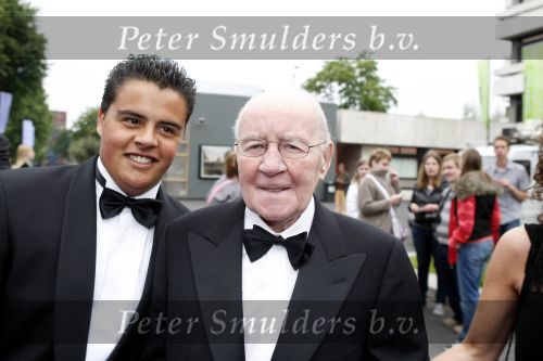 Hilversum 8 juni 2009
Uitreiking musical awards in studio 22. Johnny Kraaykamp sr met dochter en kleinzoon
Peter Smulders bv
