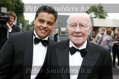 Hilversum 8 juni 2009
Uitreiking musical awards in studio 22. Johnny Kraaykamp sr met dochter en kleinzoon
Peter Smulders bv