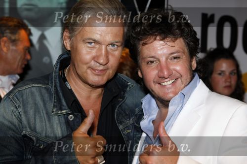 Amsterdam 13 juni 2009
De Toppers in concert in de arena met Rene Froger Gordon en Jeroen v d Boom. Johnny Logan en Rene Froger
Peter Smulders bv