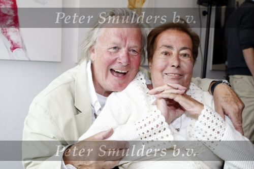 Amsterdam 25 juni 2009
Opening galerie van Josine v Dalsum. Josine kwam in rolstoel en was erg emotioneel. Haar man John v d Rest deed het woord.
Peter Smulders bv
