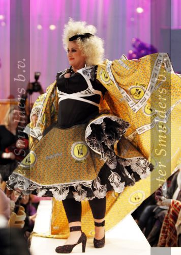 Amsterdam 6 maart 2010
Modeshow voor amnesty international bij de westergasfabriek. Karin Bloemen
Peter Smulders bv