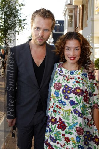 Amsterdam 6 augustus 2009
Premiere circus Stiletto in Carre. Katja Schuurman met haar man Thijs Romer
Peter Smulders bv