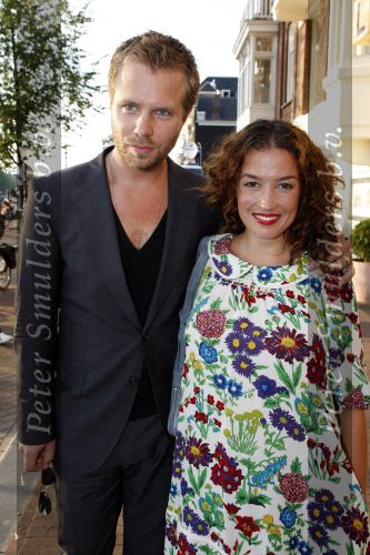 Amsterdam 6 augustus 2009
Premiere circus Stiletto in Carre. Katja Schuurman met haar man Thijs Romer
Peter Smulders bv