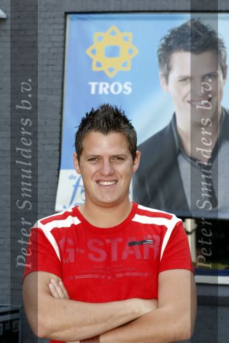 Hilversum 30 juni 2009
Feestje bij de Tros ivm record aantal leden van ruim 450.000. Kees Tol
Peter Smuldrs bv