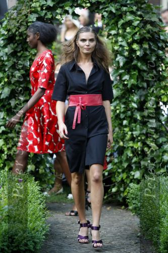 Amsterdam 16 juni 2009
Modeshow La Dress by Simone v Trojen. Kim Feenstra
Peter Smulders bv