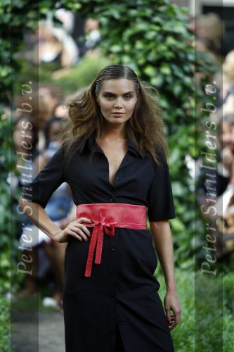 Amsterdam 16 juni 2009
Modeshow La Dress by Simone v Trojen. Kim Feenstra
Peter Smulders bv
