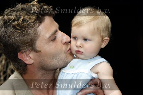 Amsterdam 12 juni 2009
Papa van het jaar verkiezing 
Koertjan de Bruijn met zijn vriendin Charlotte en dochter.