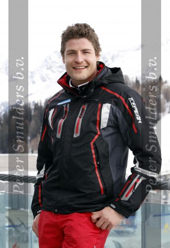 Serfaus 2 maart 2010
Koertjan  de Bruijn en Pauline de Wilde tijdens opnames voor Snowcenter in serfaus. Pauline haar vriend Chris is ook werkzaam bij het programma.
Peter Smulders bv