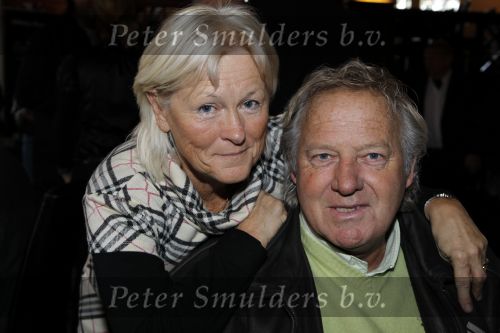 Leiden 19 januari 2010
Presenatie boek van de zangeres zonder naam geschreven door Ben Holthuis en de nieuwe cd. Koos en Joke Alberts
Peter Smulders bv