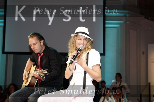 Amsterdam 2 juni 2009
Presentatie van de nieuwe samsung lady phone in de duif.Krystl
Peter Smulders bv