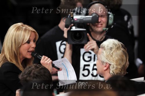 Hilversum 21 januari 2010
Rtl SBS en de NOS hebben samen een tv programma en aktie in elkaar gedraaid om zoveel mogelijk geld op te halen voor giro 55 ten bate van Haiti. Linda de Mol interviewt Geert Wilders
Peter Smulders bv