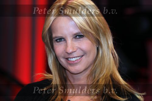 Hilversum 21 januari 2010
Rtl SBS en de NOS hebben samen een tv programma en aktie in elkaar gedraaid om zoveel mogelijk geld op te halen voor giro 55 ten bate van Haiti. Linda de Mol
Peter Smulders bv