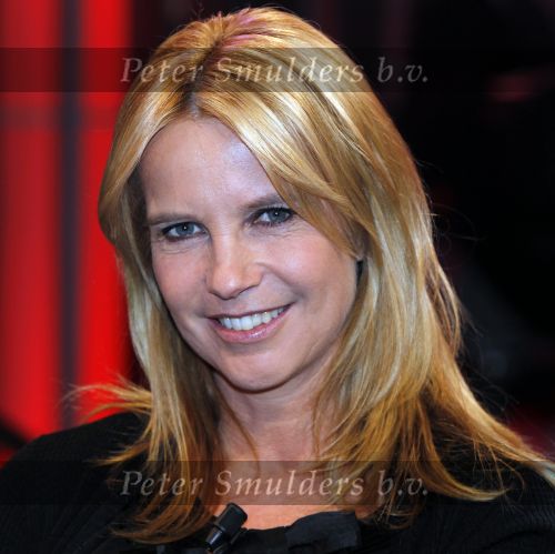 Hilversum 21 januari 2010
Rtl SBS en de NOS hebben samen een tv programma en aktie in elkaar gedraaid om zoveel mogelijk geld op te halen voor giro 55 ten bate van Haiti. Linda de Mol
Peter Smulders bv