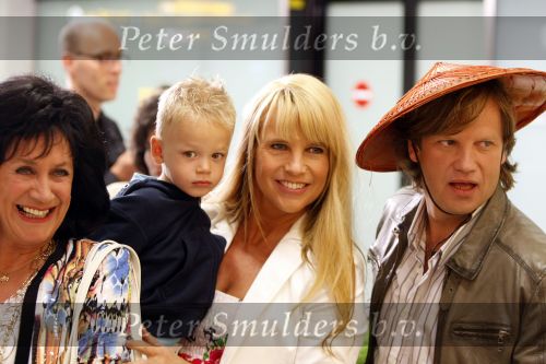 Schiphol 19 juni 2009
Opnames Gooische vrouwen op schiphol met Linda de Mol en Peter Paul Muller.
Peter Smulders bv