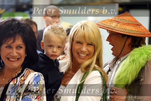 Schiphol 19 juni 2009
Opnames Gooische vrouwen op schiphol met Linda de Mol en Peter Paul Muller.
Peter Smulders bv