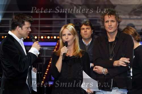 Hilversum 21 januari 2010
Rtl SBS en de NOS hebben samen een tv programma en aktie in elkaar gedraaid om zoveel mogelijk geld op te halen voor giro 55 ten bate van Haiti. Linda de Mol Beau v Erven Dorens en Jeroen Pauw
Peter Smulders bv