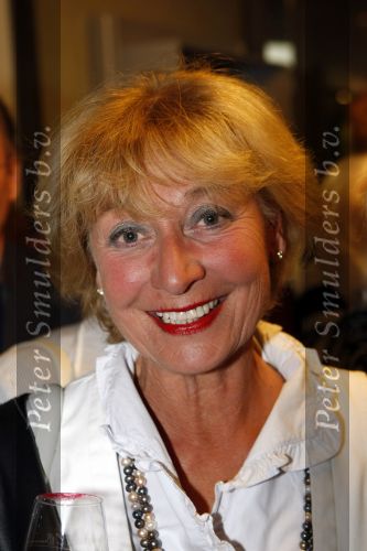 Lommel 7 juni 2009
Marie Cecile Moerdijk viert haar 80e verjaardag in schouwburg van Lommel. Lisette Hordijk
Peter Smulders bv