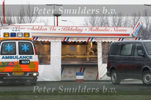 Zaandam, 22 Februari 2010
Liza Plat, vriendin van Jan Smit in en rondom de Viskar samen met waarschijnlijk haar zus.
Peter Smulders