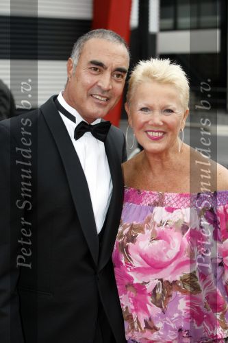 Hilversum 8 juni 2009
Uitreiking musical awards in studio 22. Loeki Knol met vriend
Peter Smulders bv